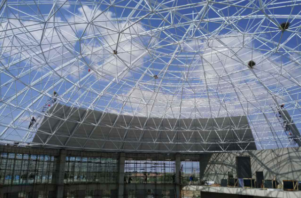 灵宝网架公司为大家分享干煤棚在后期的维护措施